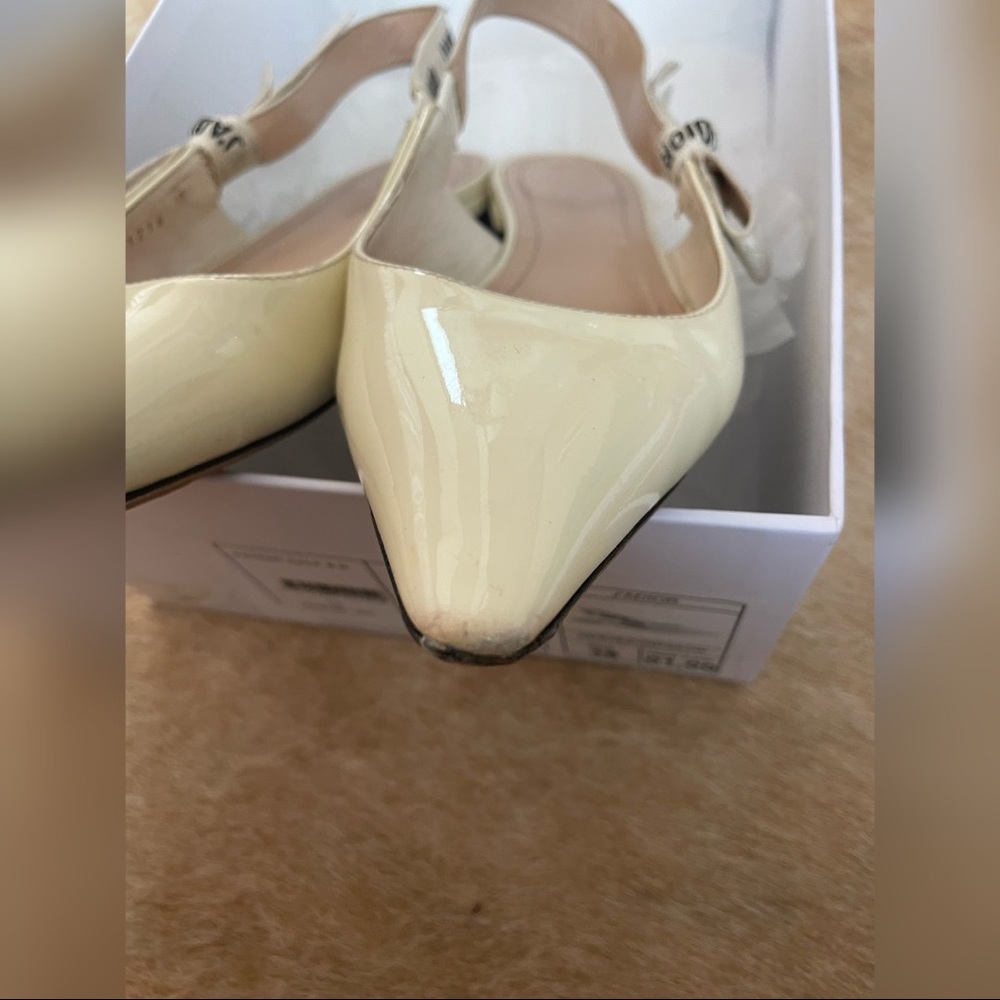 Dior Cream Patent Leather J'adior Slingback Size 38
Flats - Picture 3 of 10